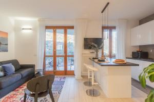 We Lake Como by RentComo