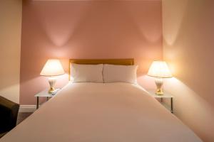 Double Room (No Windows) room in Sachas Hotel Manchester