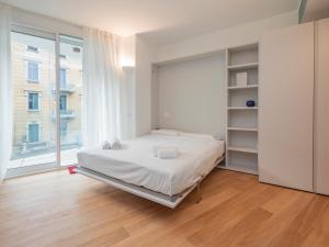 Studio Apartment with One Double Bed