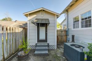 W. Cola Mini Pad -Tiny House