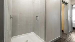 Landing at The Standard in the Heights - 1 Bedroom in Northside