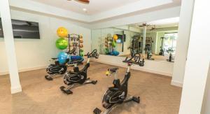 Landing at Flats at Hooper Hill - 1 Bedroom in Conroe