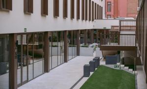 BLAU Student Housing - Students Only