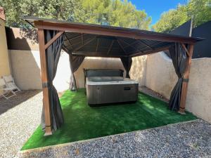 Villas Villa neuve 5 ch et Jacuzzi : photos des chambres
