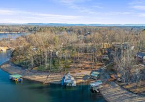 Lucky Dozen Lakehouse