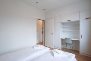 One Bedroom Apartment with balcony P room in HITrental Letzigrund - Apartment