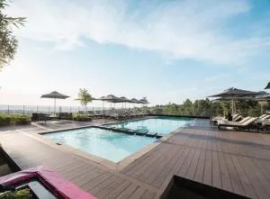 At Sandton Hotel - Muldersdrift