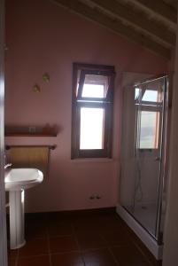 Green and Blue Cottage - Green Room