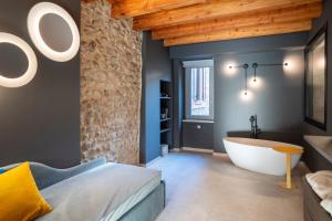 Borgoluna Luxury Holiday House