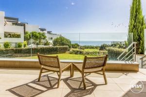 ViVi Homes - Casa Ferli Marbella Pool, Garden, Golf & Sea View