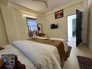 Shree om sai lodging
