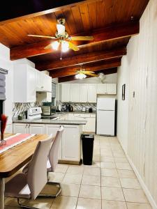 P and N Suites-Newly Renovated