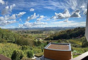 Relax with view Holiday House