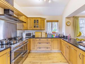 5 Bed in Bude 60291