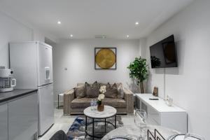 Avalon luxury stays