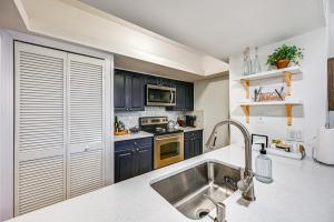 4 Mi to Beach Condo in Bonita Springs