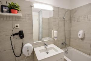 Studio Deluxe room in Harmony Residence
