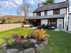 Y Gorlan - Snowdonia luxury house Carneddau mountain views