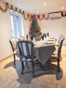 Maison charmante à Bléneau avec jardin et équipements modernes