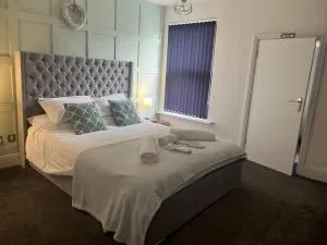 Flat1 Large modern King Bed flat, private bedroom Ryan's place - Walton on the Hill