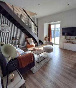 Gite La maison du 37 avec terrasse et jardinet