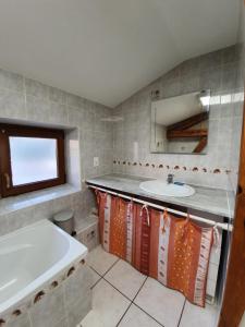 Maisons de vacances Gite du Pilan : photos des chambres