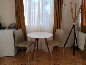 Fligel in the garden