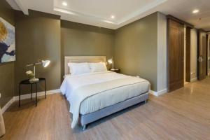 El Tesoro Medellín Hab310 by Letoh