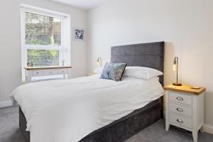 The Heart of Brixham, Bolton Plaice, Luxury Apartment