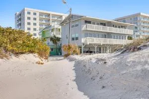 Driftwood Beach Suite - Walk to Clearwater Bch - سيليبريشن