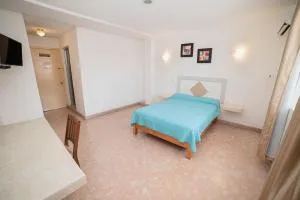 雷沃马尔酒店 - 坎昆