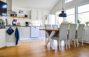 3 Bedroom Gorgeous Home In Borgholm