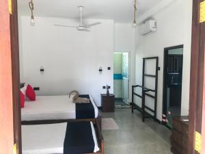Oneida Villa & Restaurant