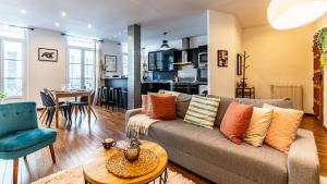 Le Balcon des Cordeliers - Homillesime