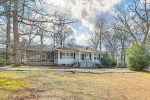 Central and Ornate Sewanee Home with Screened-In Porch