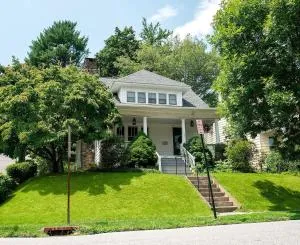 The Farmhouse at Fort Hill - 皮克斯基尔