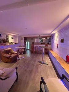 Duplex spacieux 5p avec bar et garage - Vion