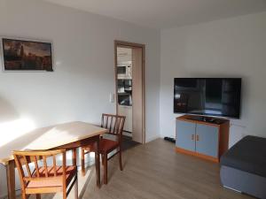 Hanghaus in Alleinlage - WE basement