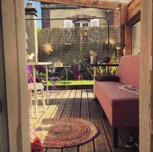 Appartement avec terrasse a 10min a pied du centre et de la gare