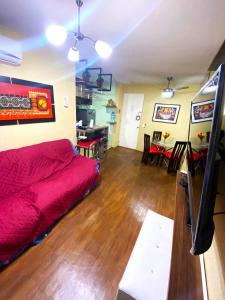 Centrally located apartment fully-aconditioned 1st floor