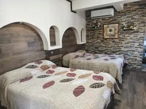 HOTEL BAEZA - Camargo