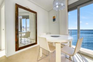 2 BR - Above sea - Beachfront