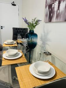 2 Bedroom- The Blyde by Given