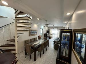 Cobertura Frente Mar -Vista mar incrível c garagem e wifi grátis!