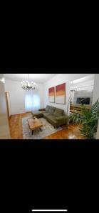 Modern Charm in Downtown