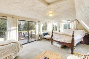 Near Hiking Tranquil Crestone Studio with Deck! - Saguache