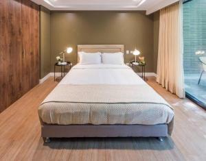 El Tesoro Medellín Hab315 by Letoh