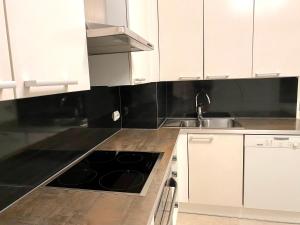 Saris 4 bedroom apartment with view
