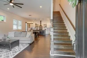 Lakeshore Luxury Near River With Hot tub And Rooftop Deck - Old Hickory