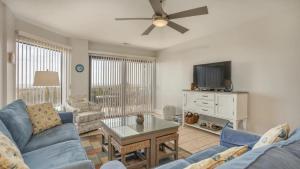 102 Sea Cloisters Oceanfront First Floor Condo Walk out to beach from back deck King 2 Double